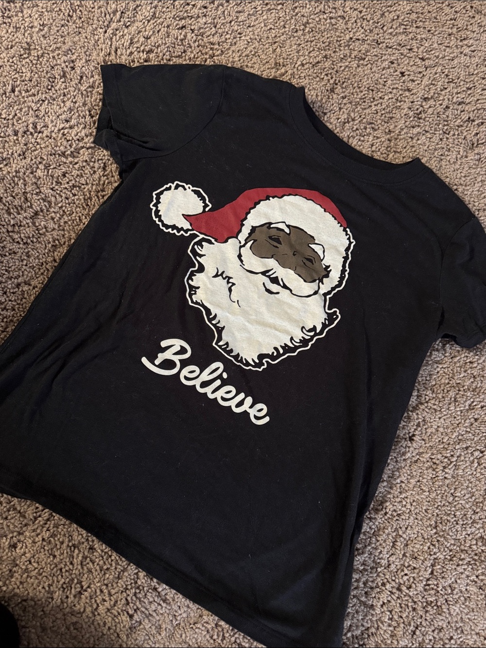 Zoe + Liv Black 'Believe' Santa Graphic Tee with Red Hat